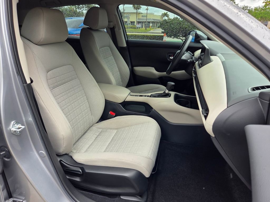 Certified 2024 Honda HR-V LX image 17