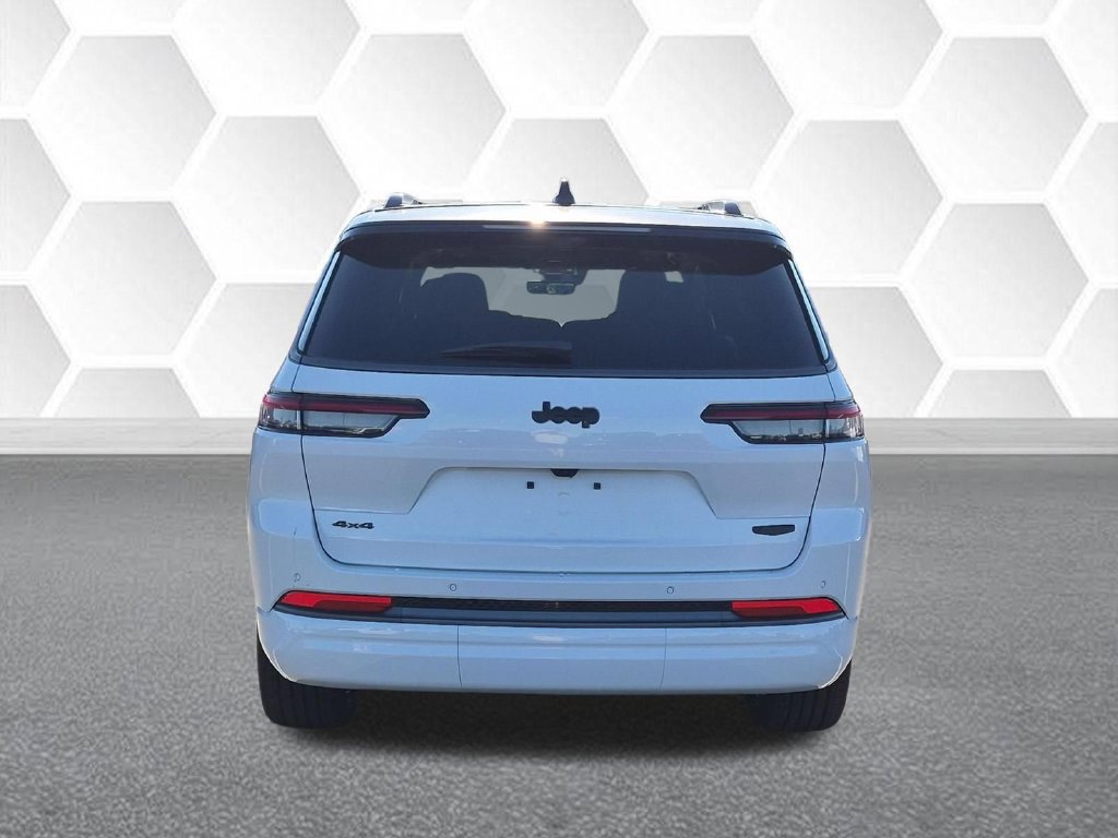 New 2027 Jeep Grand Cherokee L Summit AWD/4WD image 4