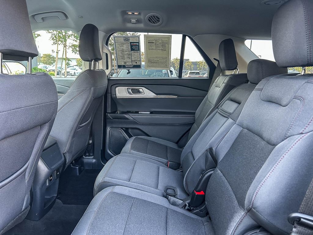 Used 2026 Ford Explorer Active RWD image 23