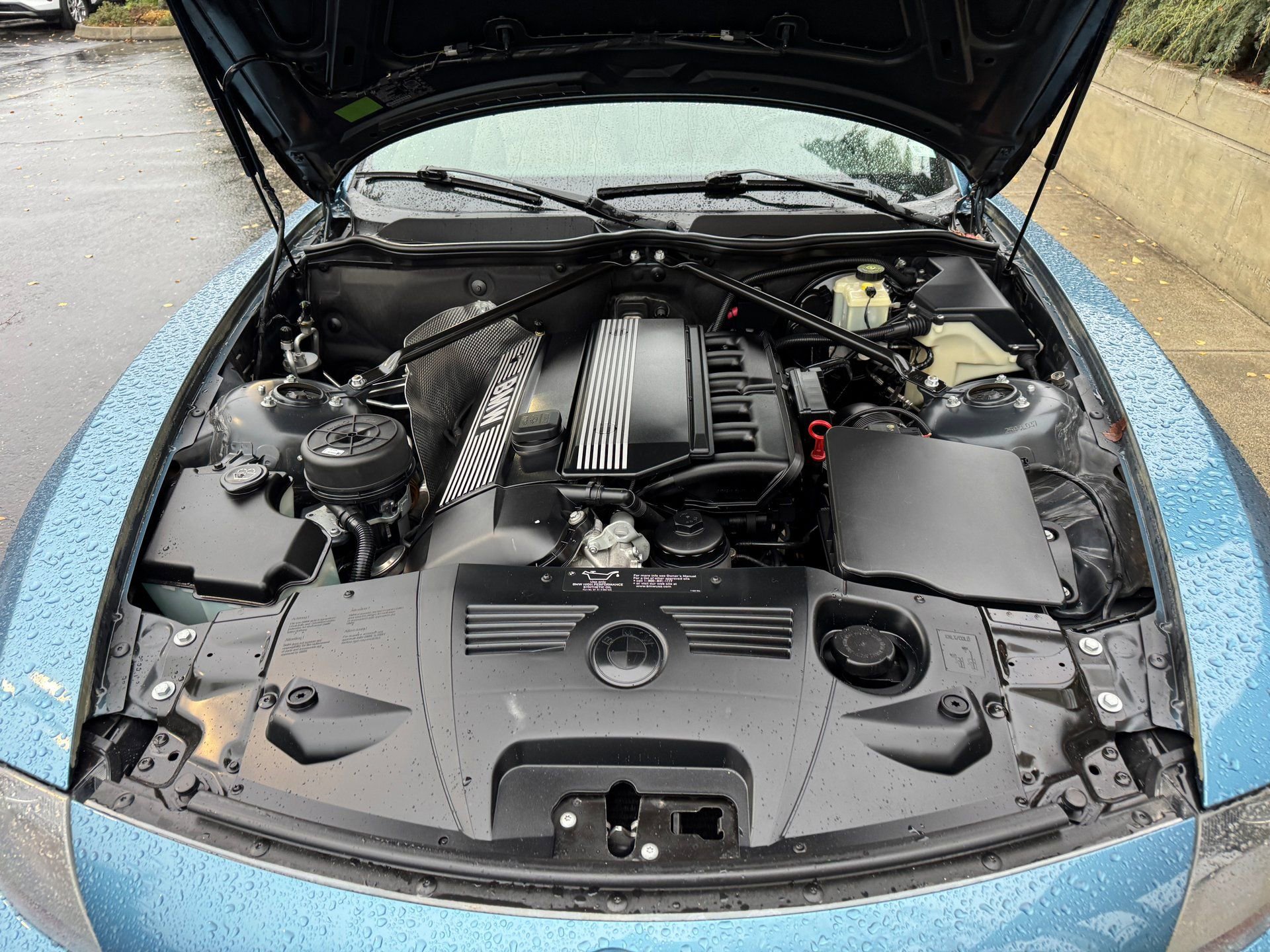 Used 2003 BMW Z4 2.5i image 39