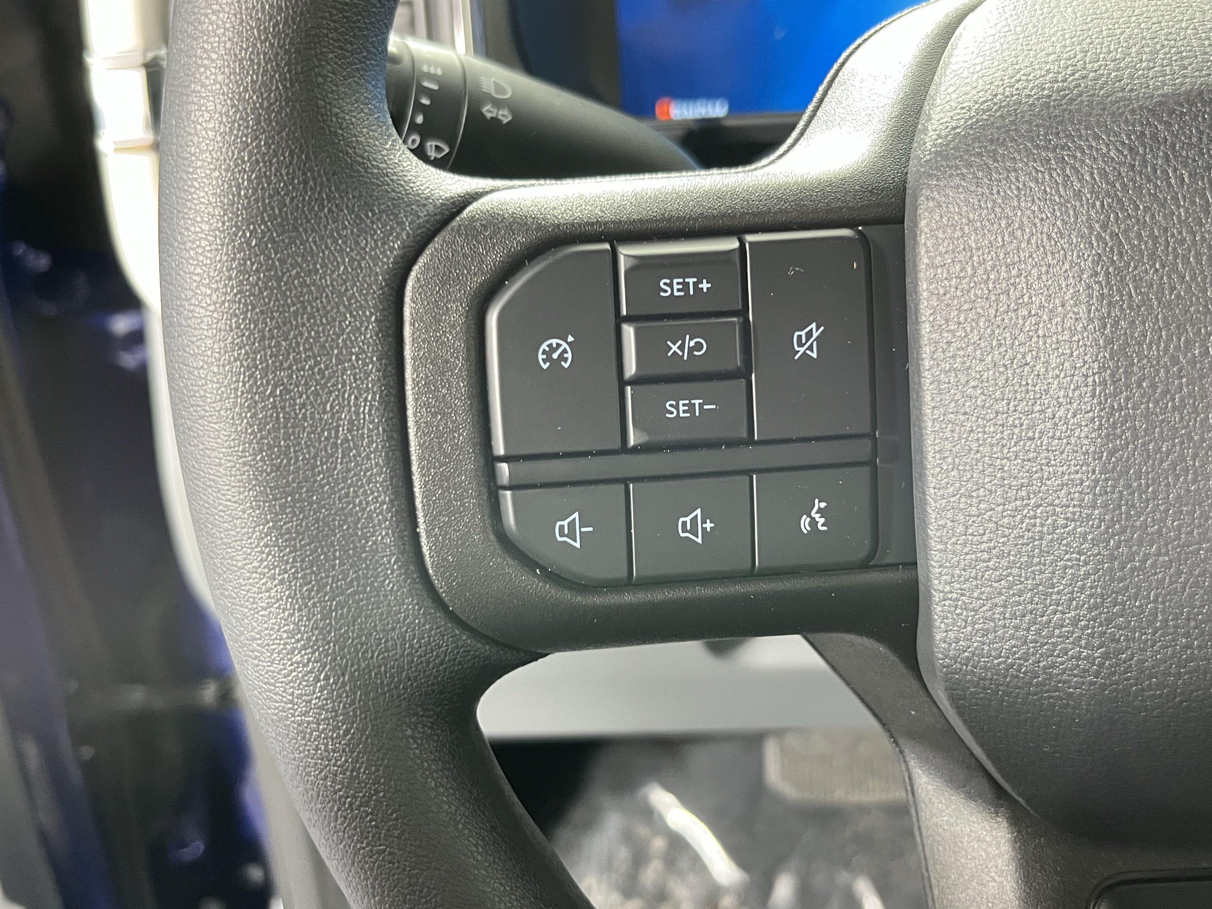 New 2026 Ford F250 XLT w/ XLT Premium Package AWD/4WD image 18