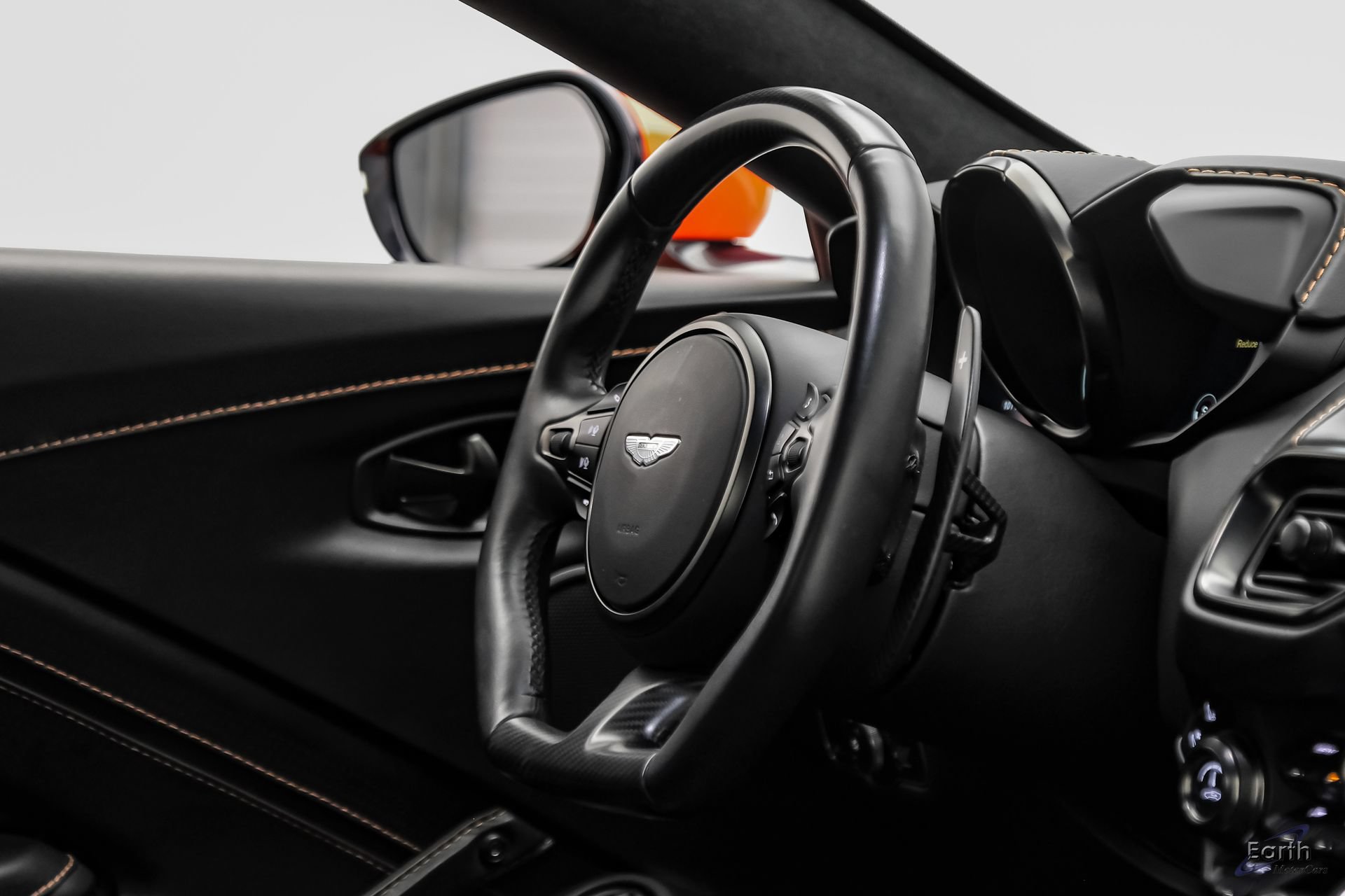 Used 2020 Aston Martin V8 Vantage Coupe RWD image 58