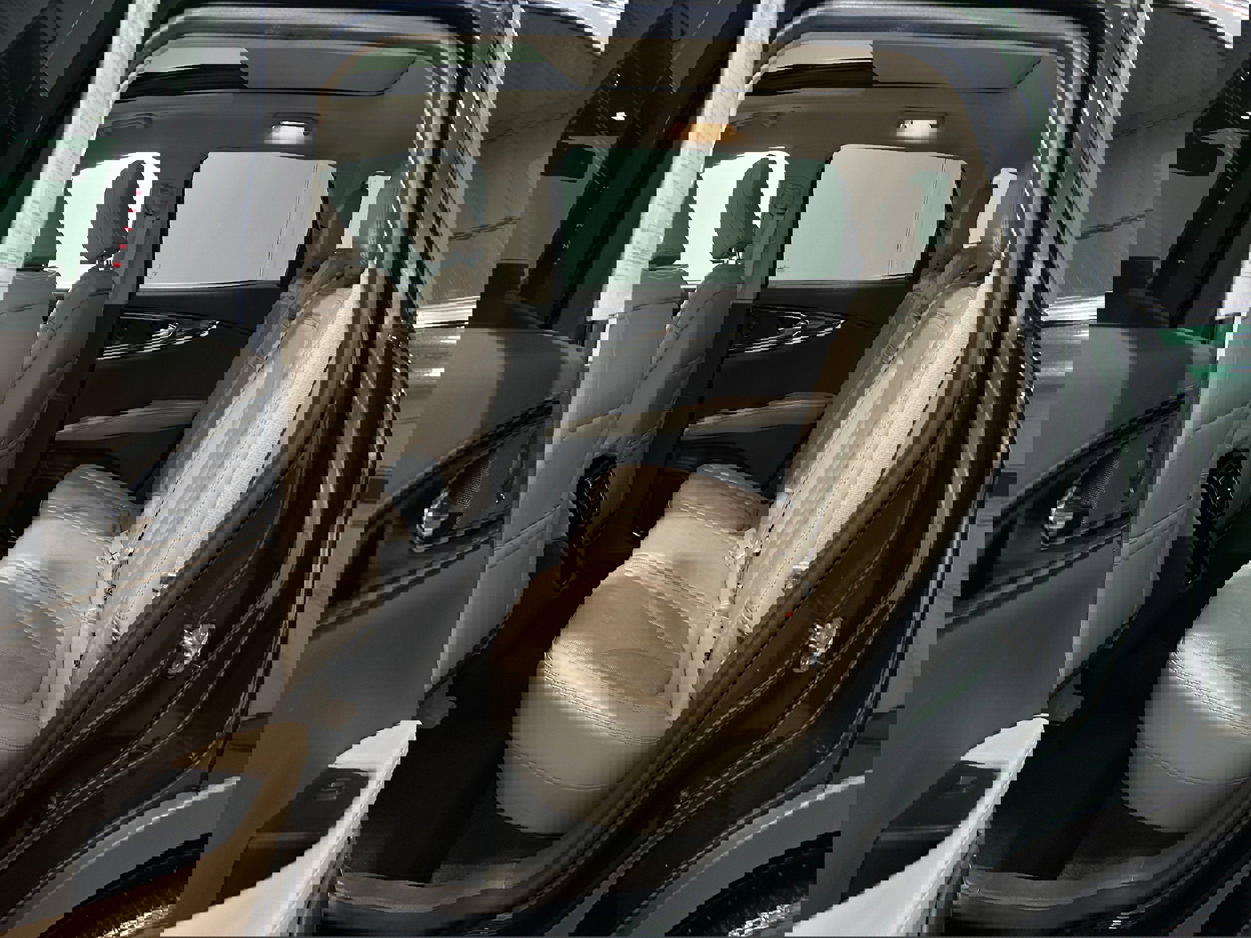 Used 2021 Lincoln Nautilus Reserve image 26