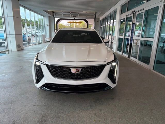 Used 2025 Cadillac CT5 Premium Luxury RWD image 2