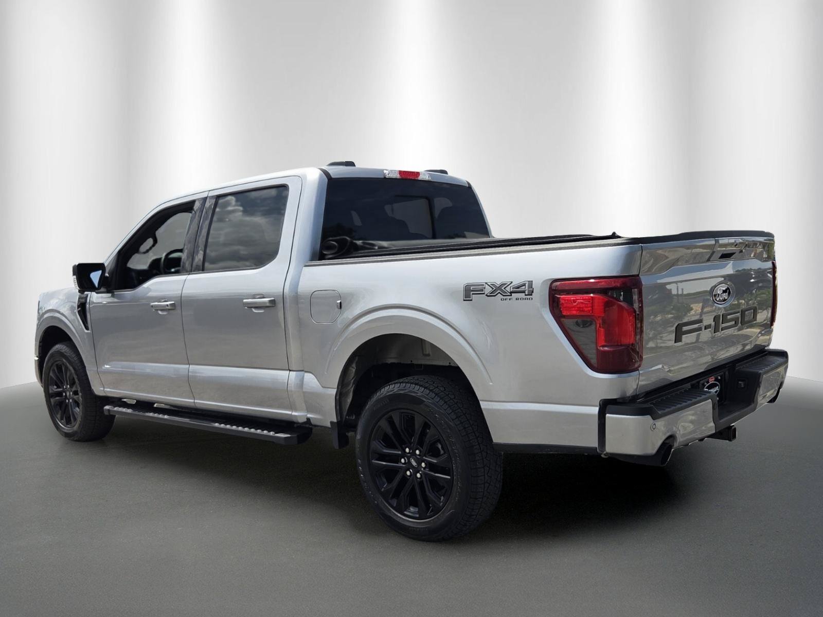 Used 2025 Ford F150 XLT w/ Equipment Group 302A MID AWD/4WD image 5