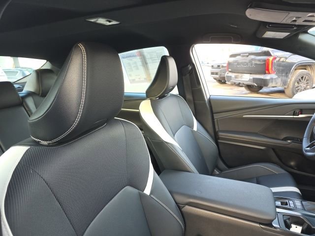 Certified 2025 Toyota Camry SE image 9