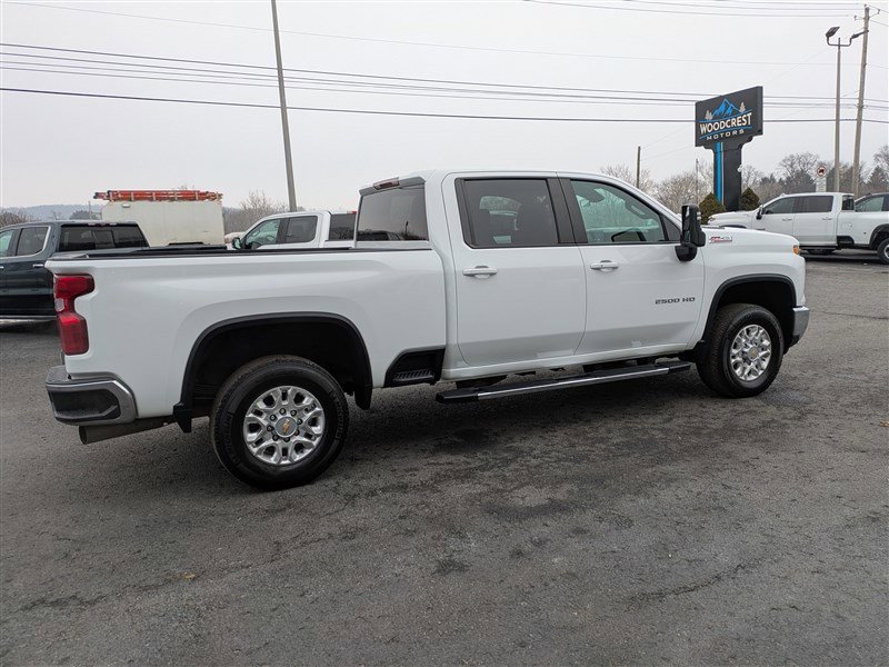 Used 2024 Chevrolet Silverado 2500 LT image 7