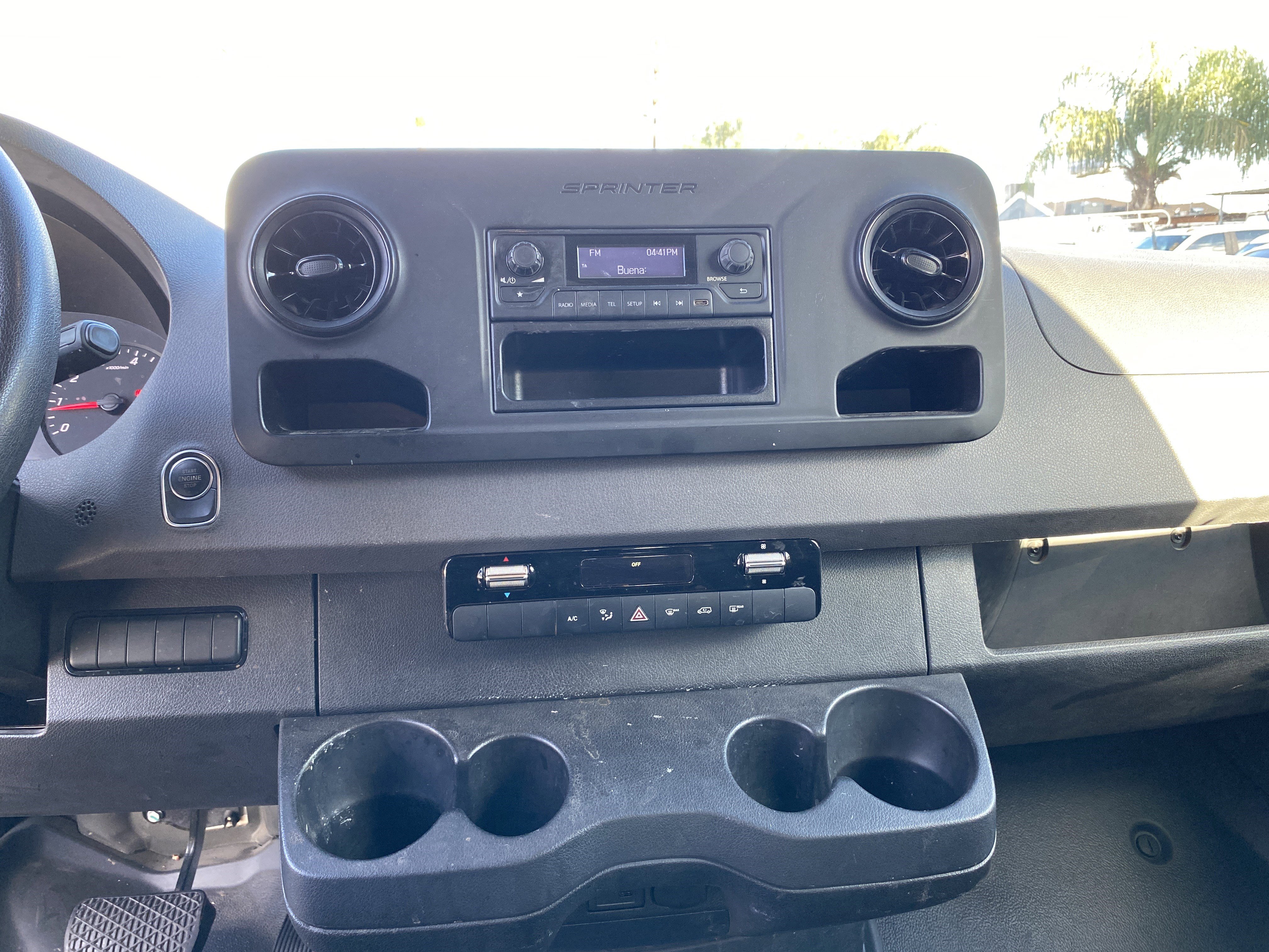 Used 2022 Mercedes-Benz Sprinter 1500 image 15