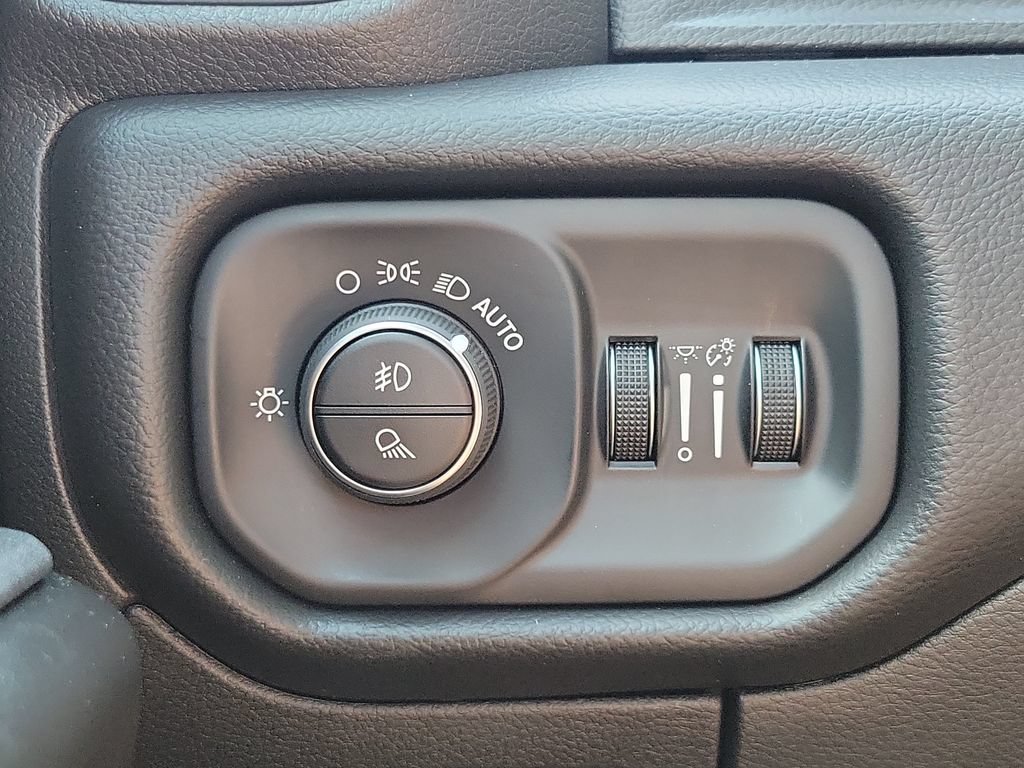 New 2026 RAM 1500 Big Horn AWD/4WD image 25