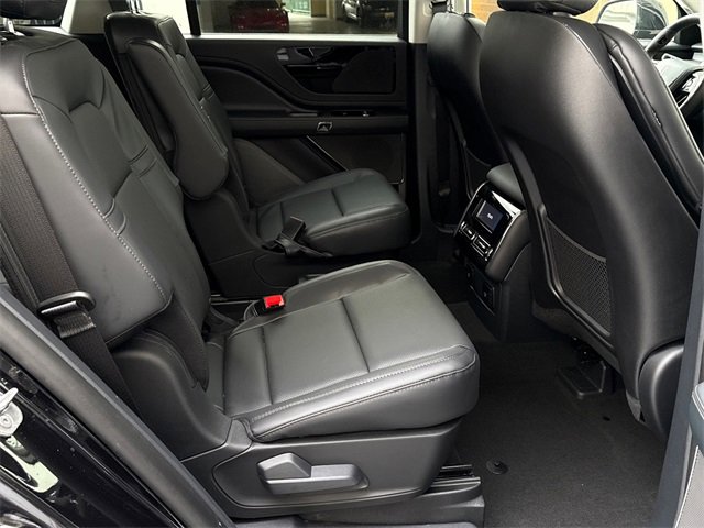 New 2026 Lincoln Aviator AWD image 9