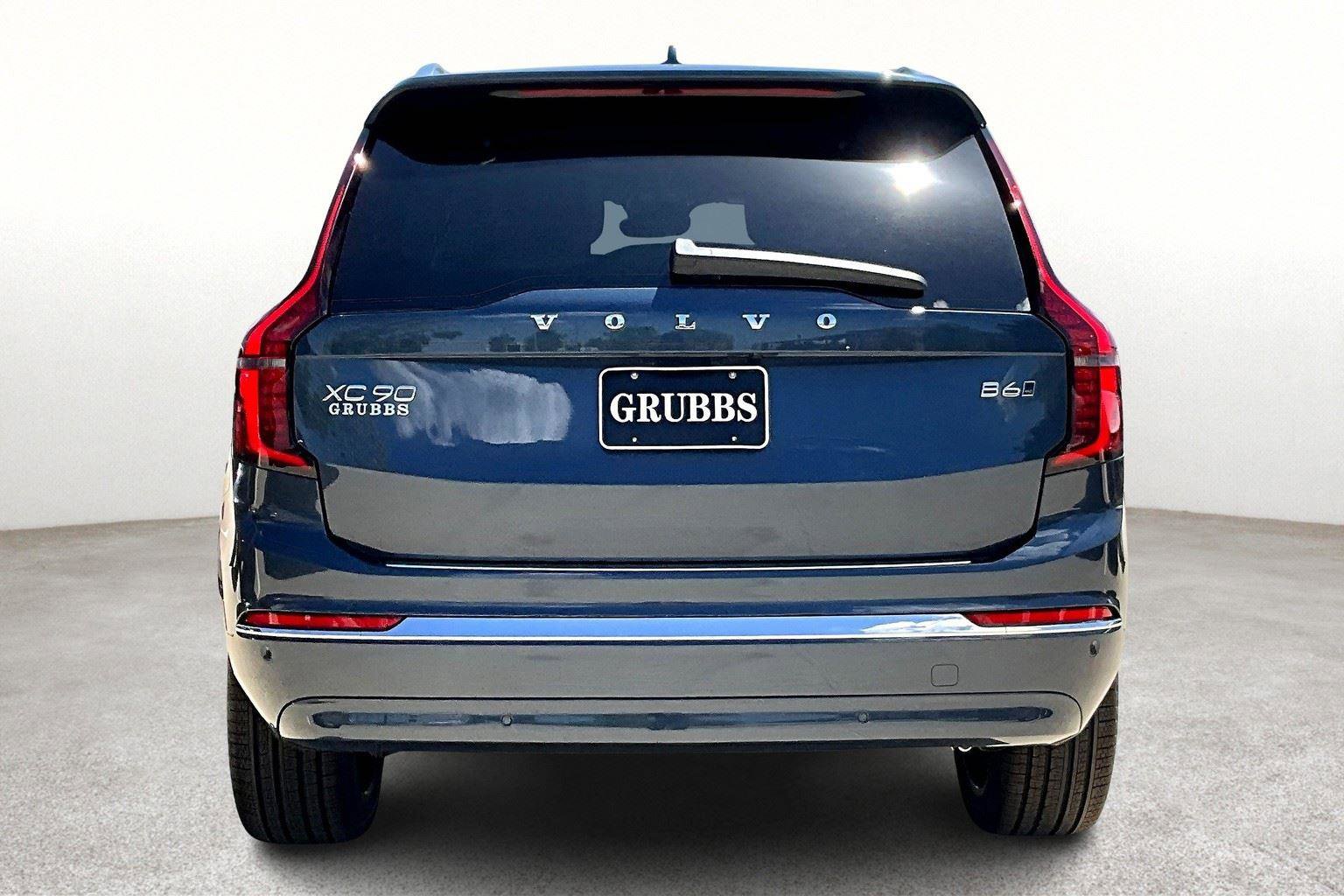 New 2026 Volvo XC90 B6 Plus w/ Protection Package Premier image 6
