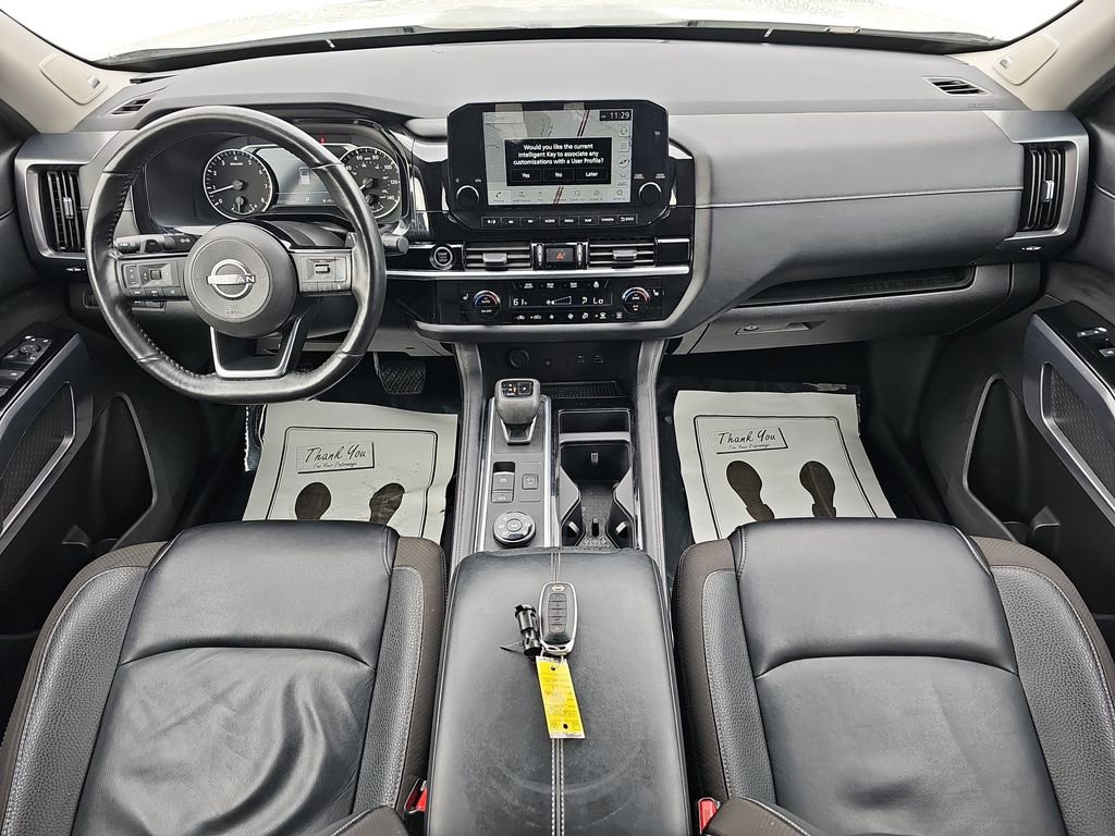 Used 2024 Nissan Pathfinder SL w/ SL Premium Package image 12