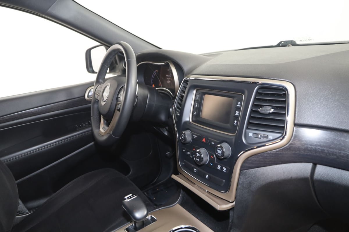 Used 2014 Jeep Grand Cherokee Laredo w/ Quick Order Package 23E AWD/4WD image 33