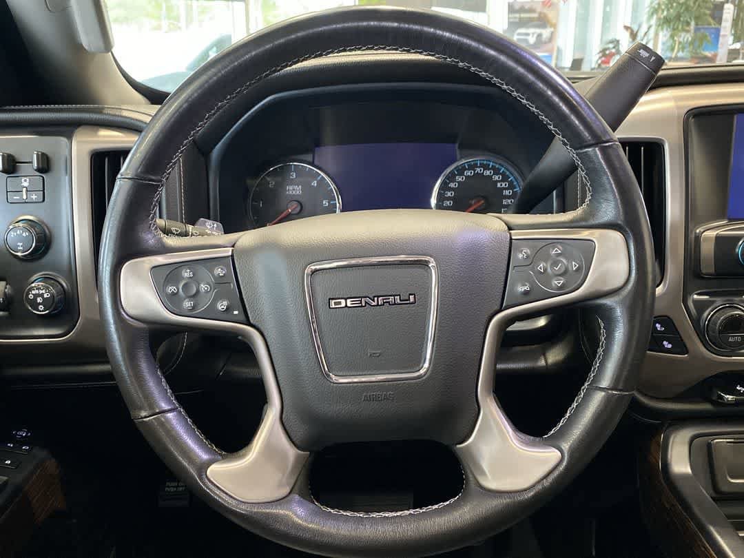 Used 2019 GMC Sierra 2500 Denali w/ Suspension Package, Off-Road AWD/4WD image 17