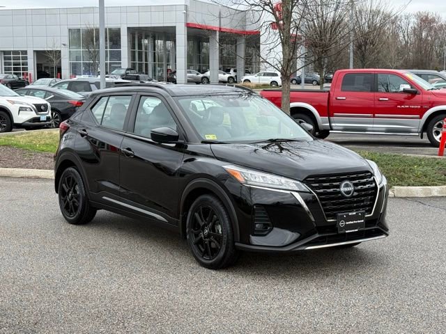 Certified 2023 Nissan Kicks SR w/ SR Premium Package FWD image 3