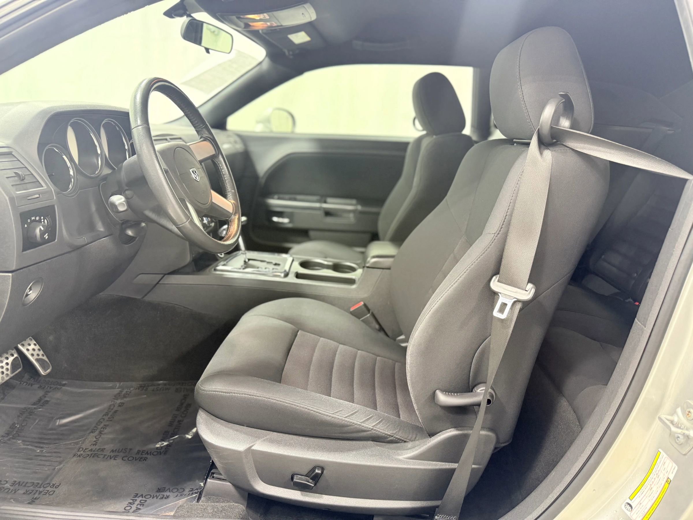 Used 2010 Dodge Challenger R/T image 13