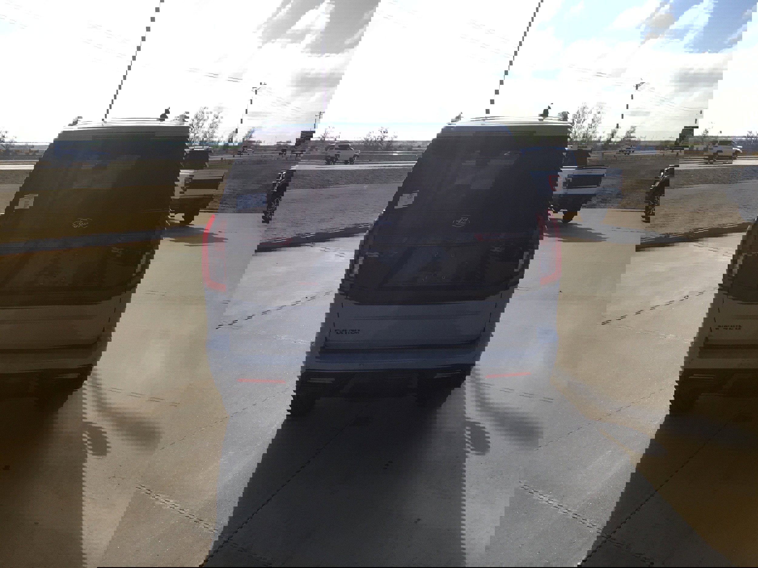 New 2025 Ford Expedition Platinum w/ Stealth Appearance Package image 4