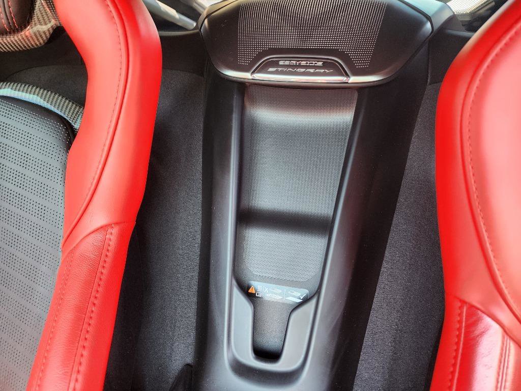 Used 2021 Chevrolet Corvette 2LT image 15