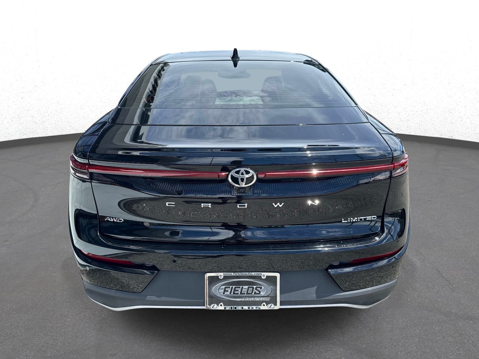 Used 2023 Toyota Crown AWD/4WD image 4