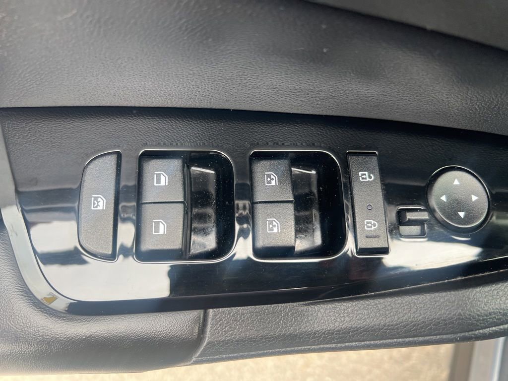 Used 2023 Kia Sportage EX image 48