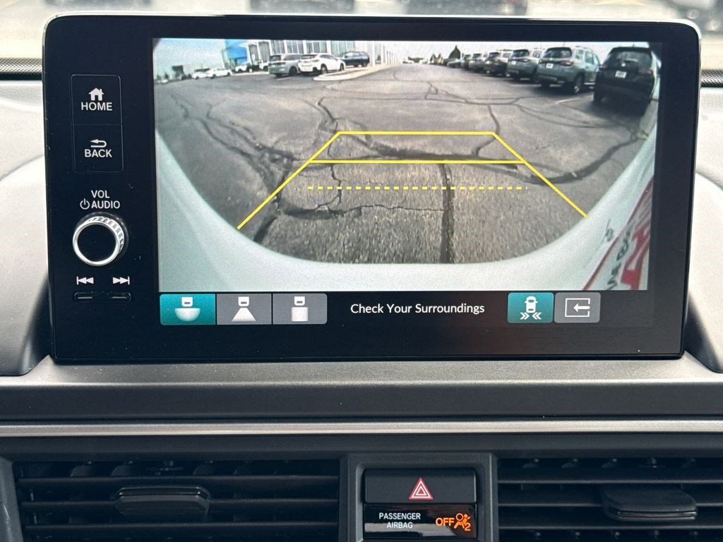 Certified 2025 Honda Pilot Touring image 33