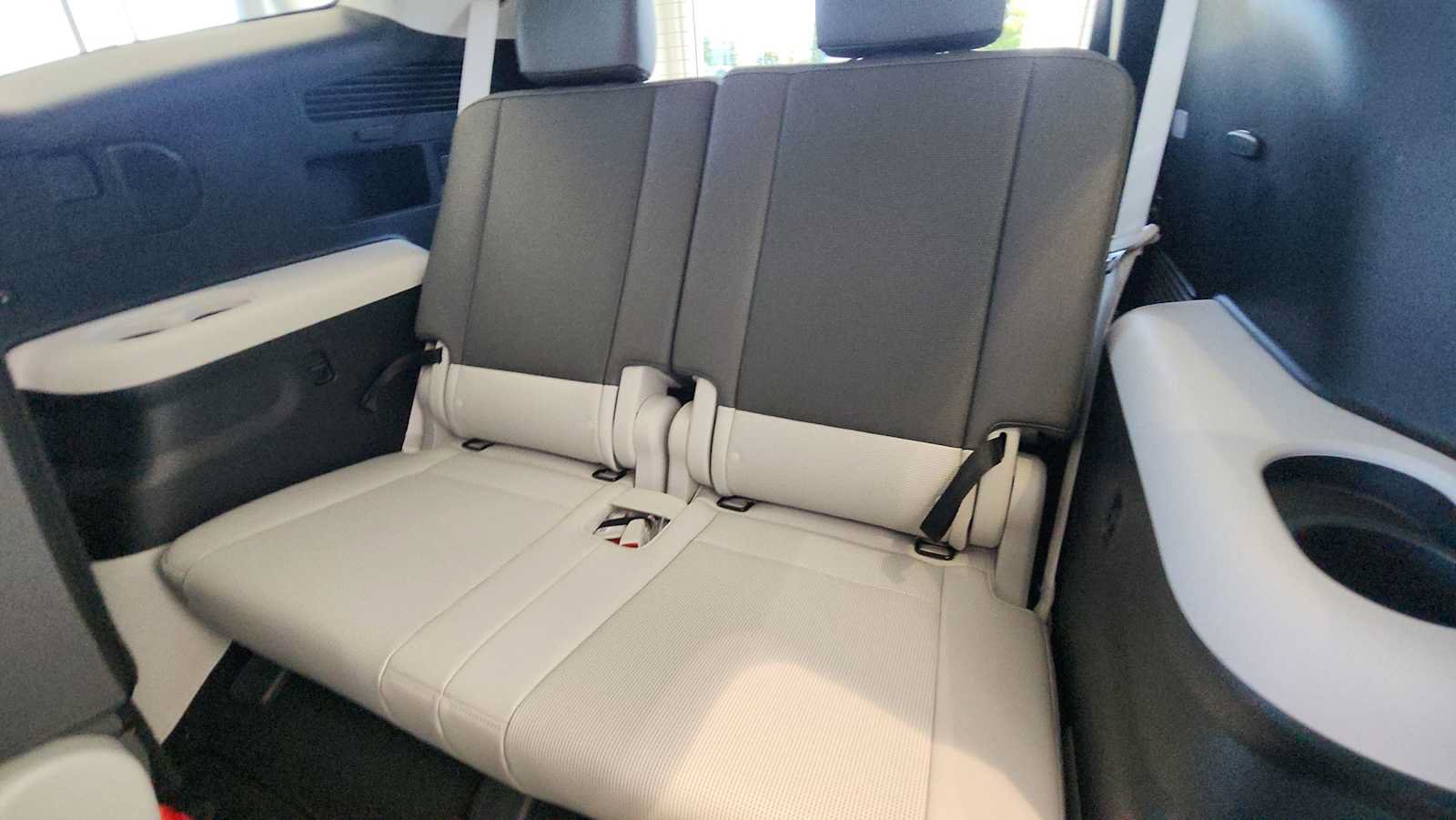 New 2026 Hyundai Ioniq 9 SEL AWD/4WD image 19