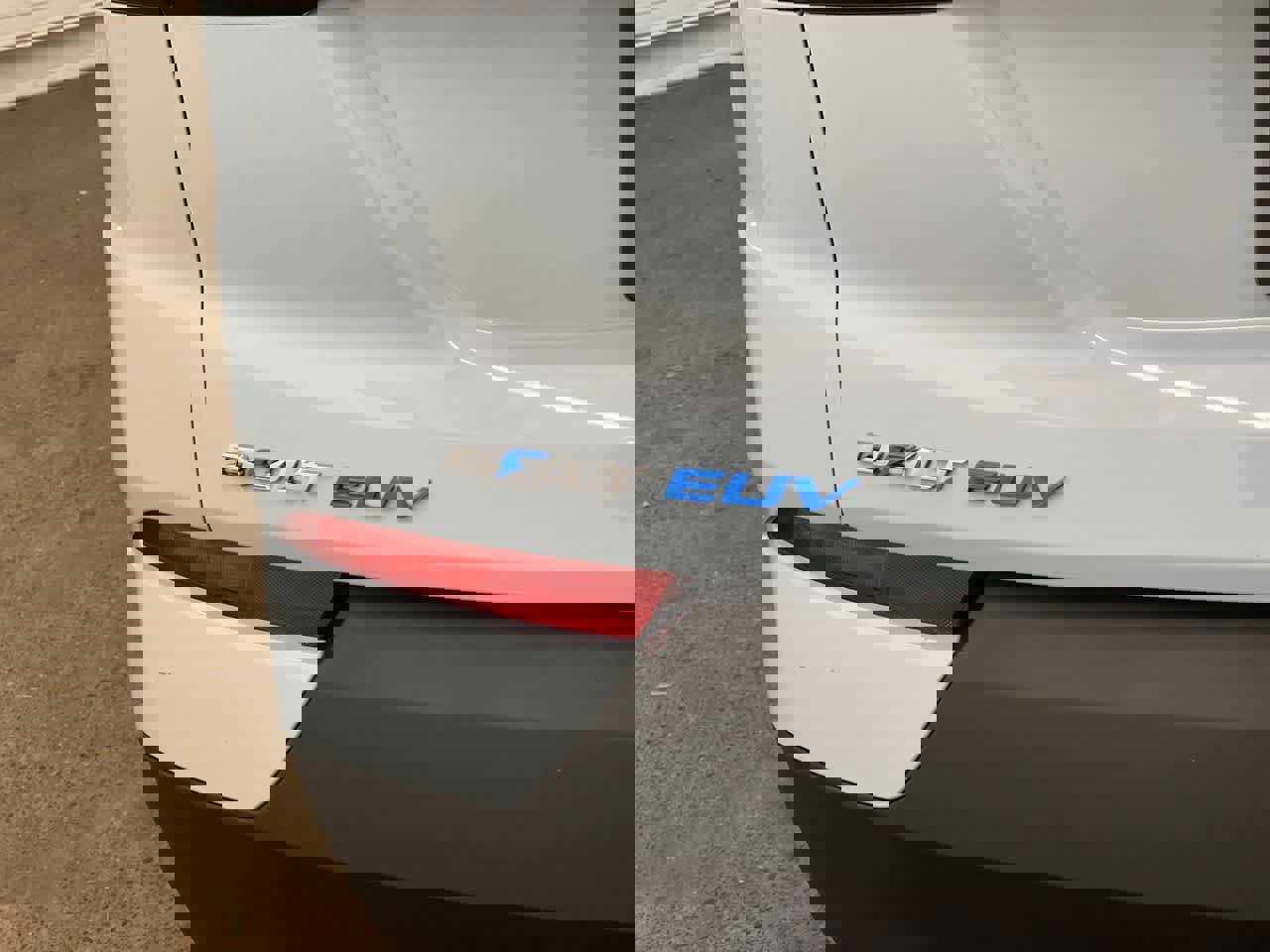 Used 2023 Chevrolet Bolt EUV LT image 10