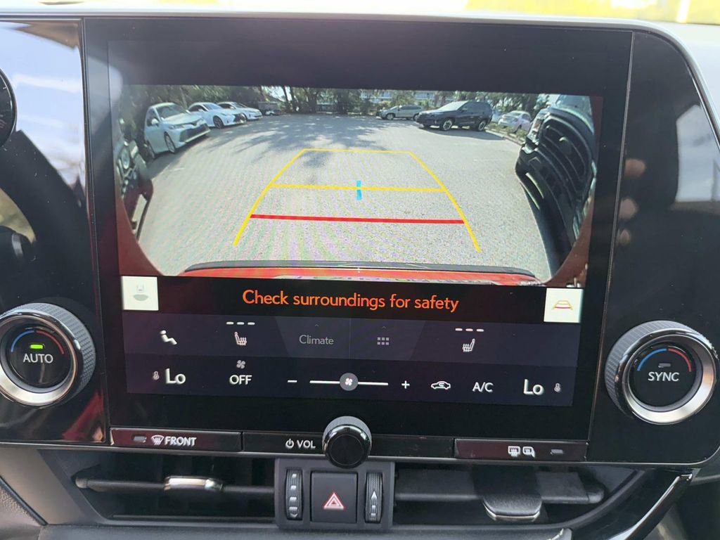 Used 2024 Lexus NX 250 FWD w/ Towing Package (2000 Lbs) image 30