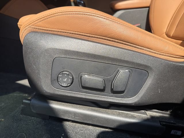 Used 2025 BMW X4 M40i AWD/4WD image 11