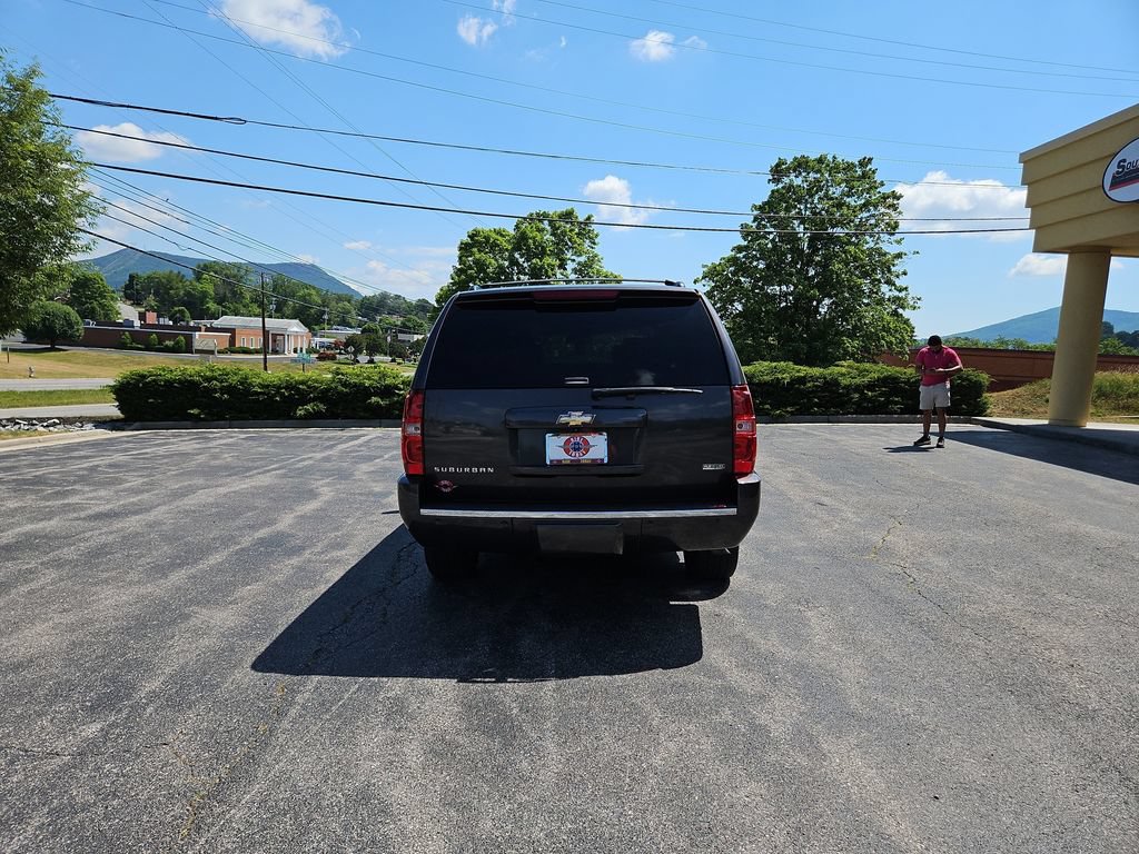 Used 2010 Chevrolet Suburban LTZ AWD/4WD image 4