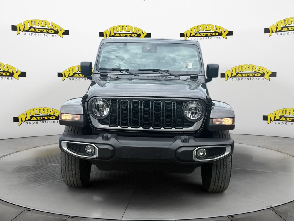 Used 2024 Jeep Gladiator Sport AWD/4WD image 8