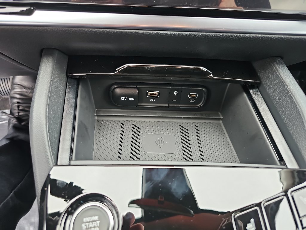 New 2025 Kia Sportage EX image 17