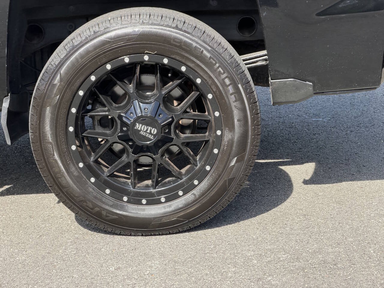 Used 2018 Chevrolet Silverado 1500 LT w/ All Star Edition AWD/4WD image 8