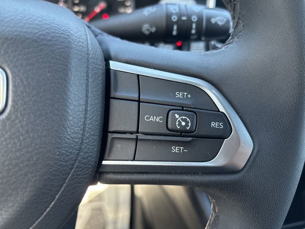 Used 2024 Jeep Compass Latitude image 19