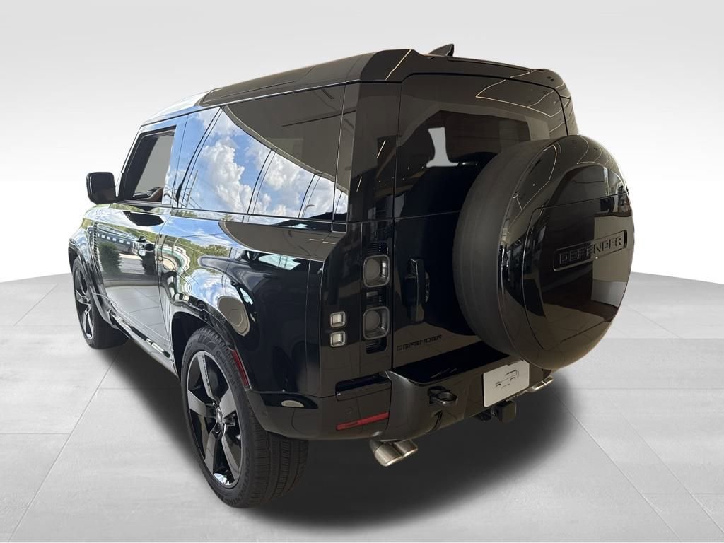 New 2024 Land Rover Defender 90 V8 image 18