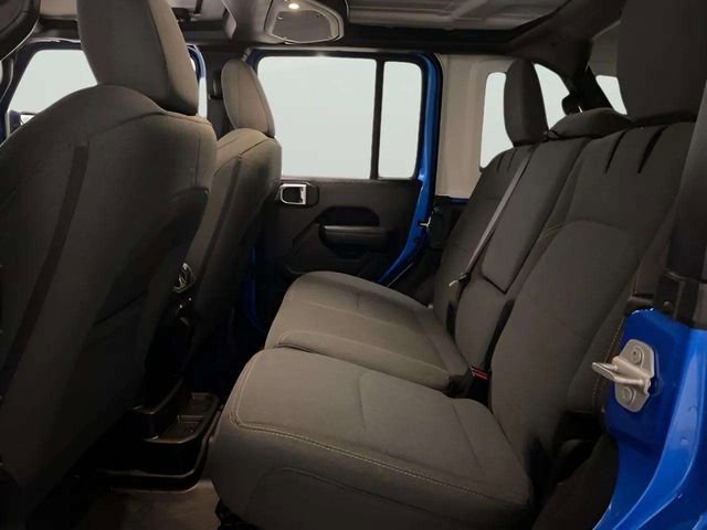 Used 2024 Jeep Wrangler Unlimited image 38