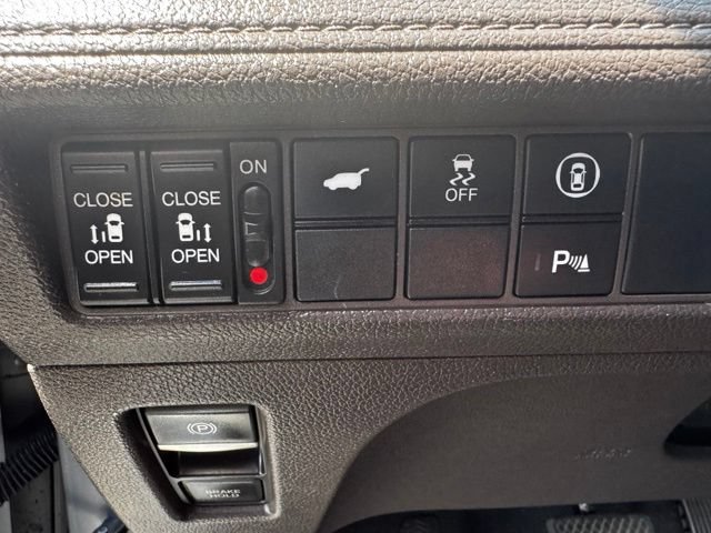 Used 2021 Honda Odyssey Elite image 23