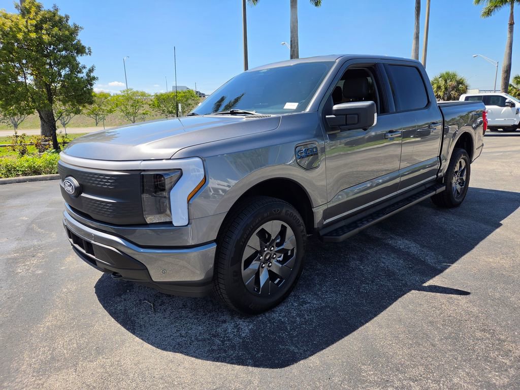 Used 2025 Ford F150 Lightning Flash AWD/4WD image 11