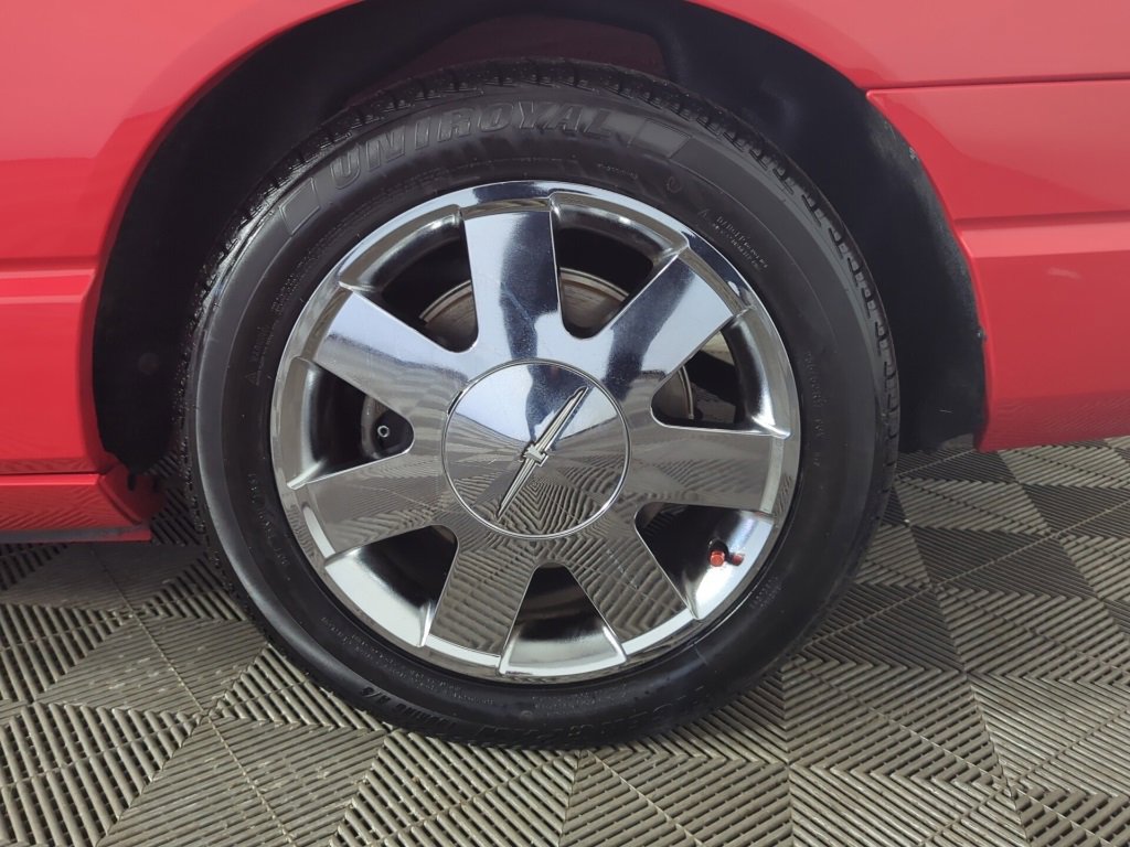 Used 2002 Ford Thunderbird image 8