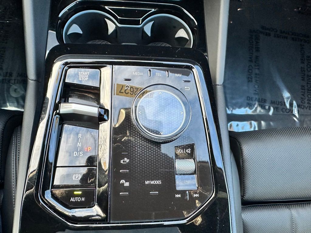 Used 2025 BMW 530i xDrive 530i xDrive w/ Premium Package image 19