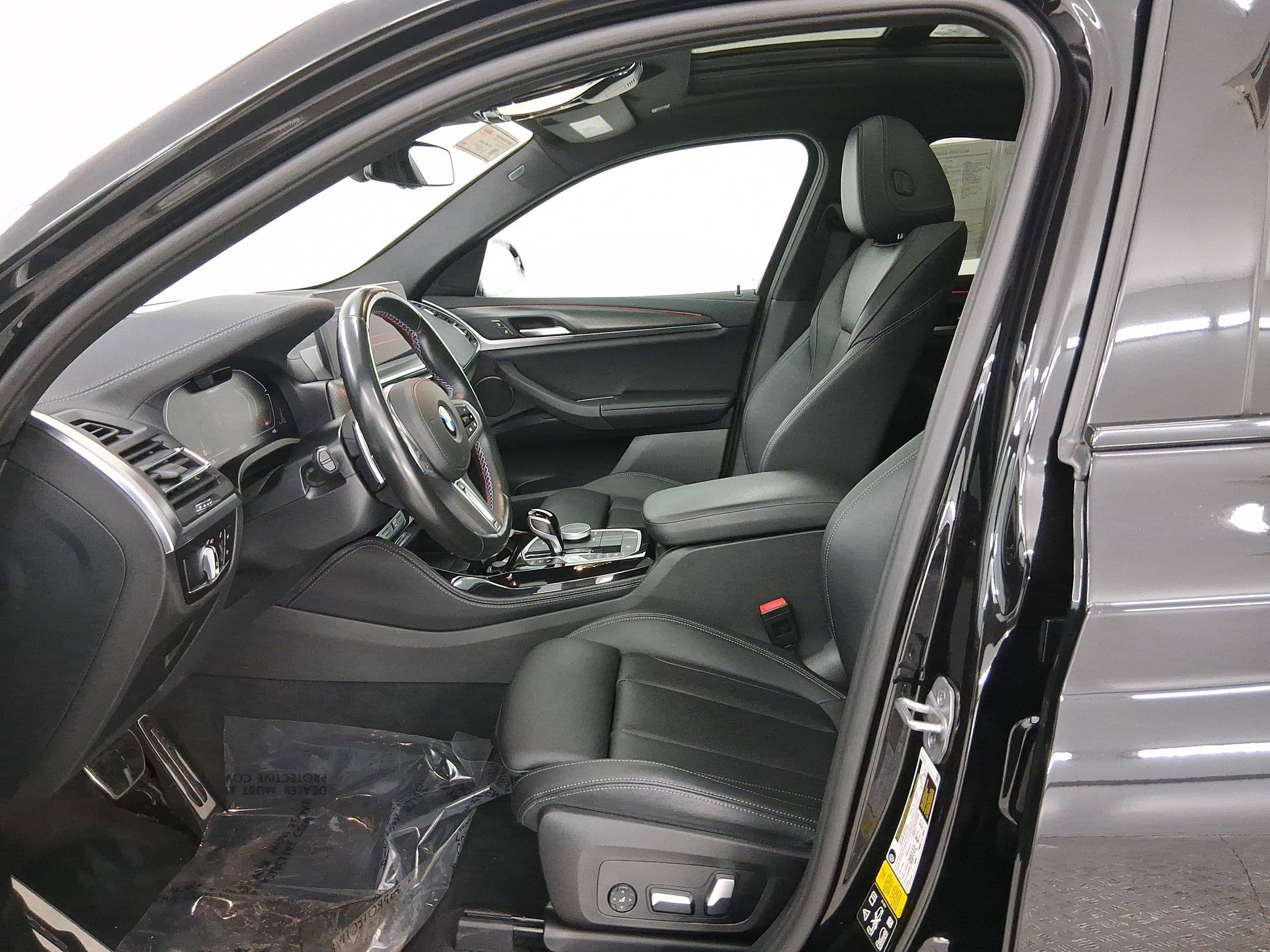 Certified 2023 BMW X4 M40i image 5