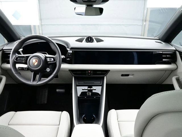 New 2026 Porsche Macan Electric RWD image 20