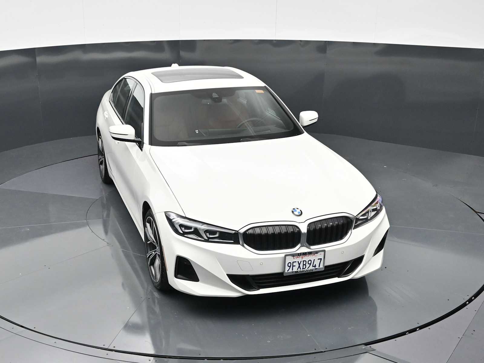 Used 2023 BMW 330i Sedan w/ Premium Package RWD image 19