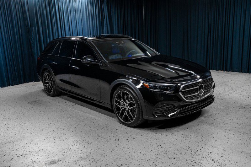 New 2026 Mercedes-Benz E 450 4MATIC All-Terrain Wagon image 3