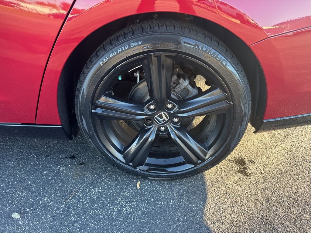Used 2023 Honda Accord Sport image 12