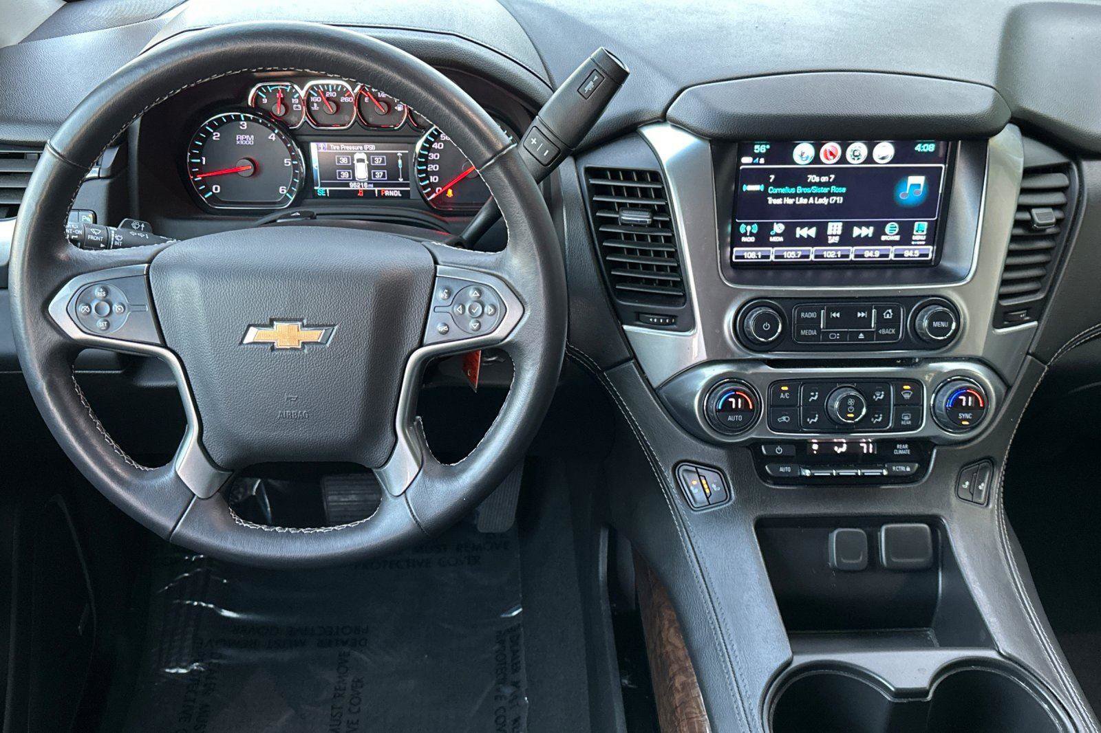 Used 2019 Chevrolet Suburban LT image 14