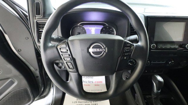 Used 2023 Nissan Frontier SV w/ Midnight Edition Package image 14
