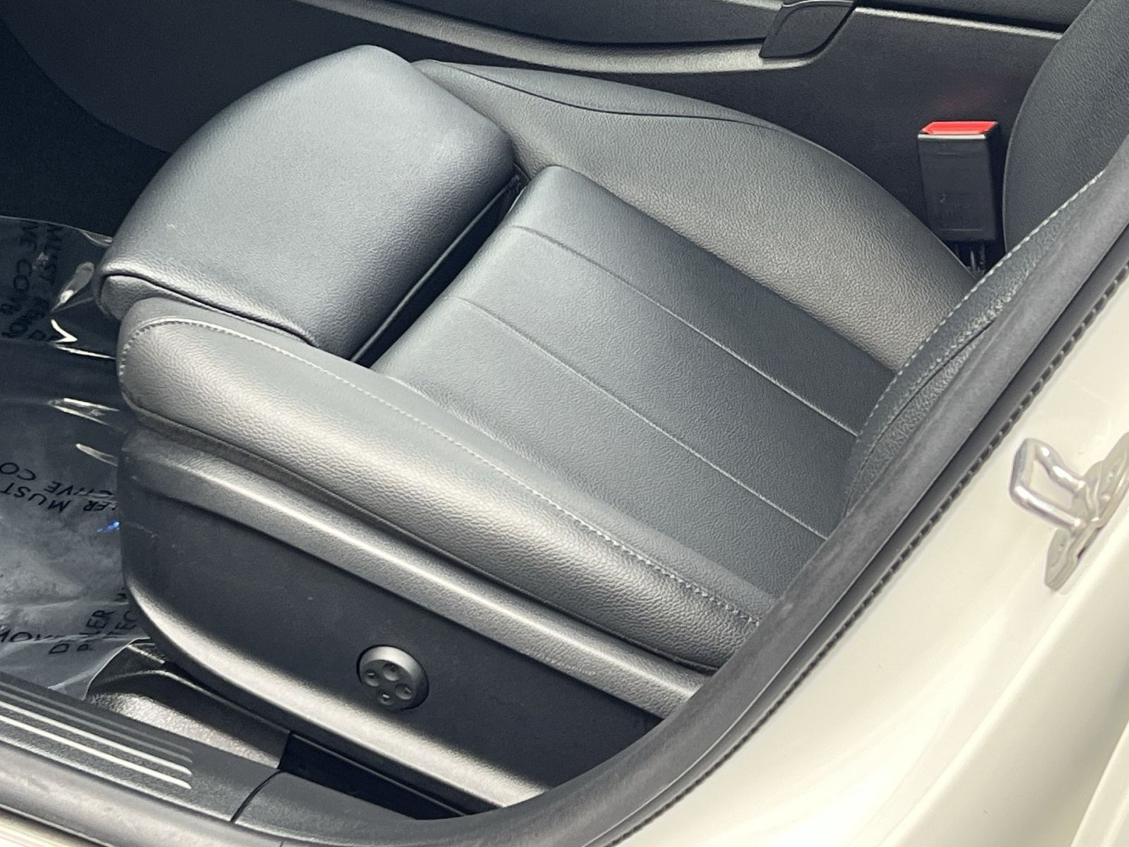 Certified 2025 Mercedes-Benz CLA 250 4MATIC image 19