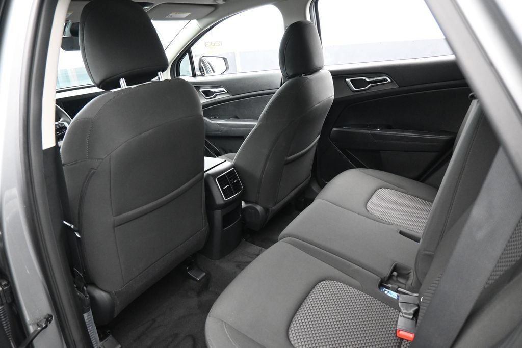 Used 2024 Kia Sportage LX AWD/4WD image 34
