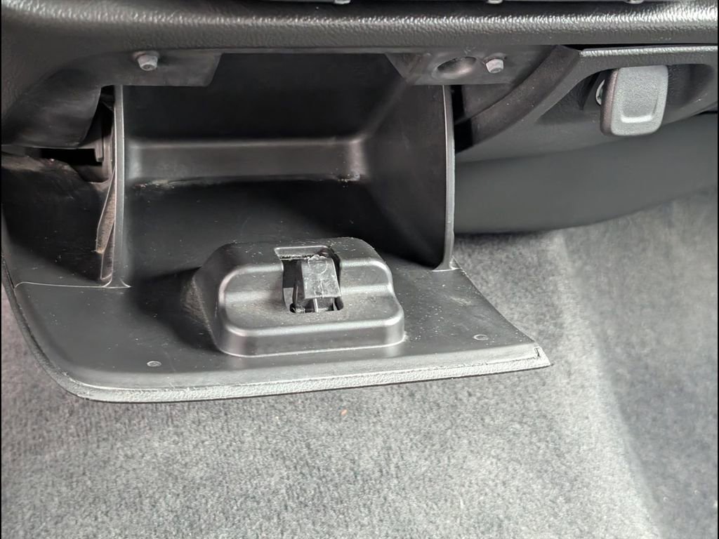 Used 2019 Chevrolet Silverado 1500 LT image 17